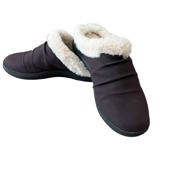 Clarks Cloudsteppers Size 8 W Plum Breeze Willow Faux Fur Lined Slip On Clogs - Picture 8 of 10